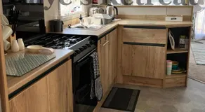 Kayes Retreat Three bed caravan Newquay Bay Resort Quieter area of park - Image 5