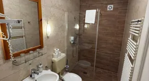 Fodor Hotel - Image 2