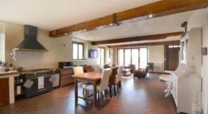 Vacation rental with pool and Jacuzzi, close to Arles - sleeps 10 - Image 3
