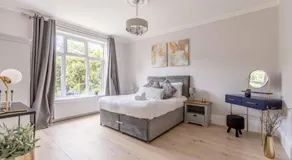 PRIME SPOT FOR ASCOT & WINDSOR - 2 BEDROOMS - By Tempstay - Image 2
