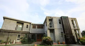 Country Living Home Stay - Image 5
