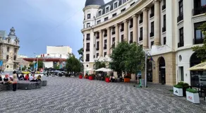 Sunny Old Town Apartments - Image 3
