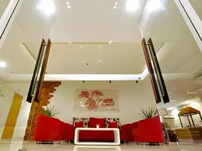 Tickle Hotel - Image 5