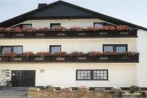 Pension Zur Linde - Image 1