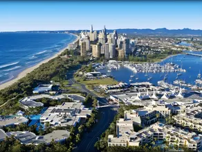 Bayview Bay Apartments and Marina - Image 2