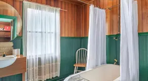 The Falls Teahouse - Image 2