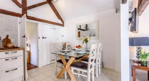 3 Bed in Chippenham oc-77334 - Image 4