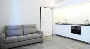 Isola Apartments - Image 4