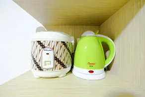 Simply & Clean Bassura City Apartment - Image 4