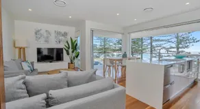 Bujerum Apartments on Burleigh - Image 4