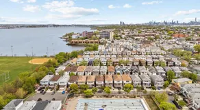 Luxury 3BDR, Newly Renovated, Free Driveway Parking, NYC, EWR - Image 4