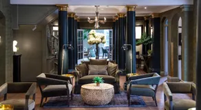Bush Hotel Farnham - Image 2