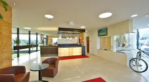 MT Hotel - Image 2