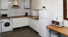 Apartamento Turistico Puente Romano P4 2-A - Image 5