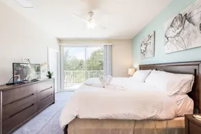 Serenity by VHC Hospitality - Image 3