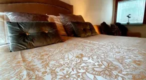 Groom's Cottage - Image 2