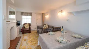 Sun Hill cottage - Image 2