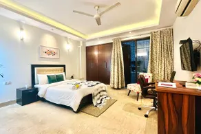 BluO Park Facing 3BHK -Lift, Balcony, Parking - Image 4