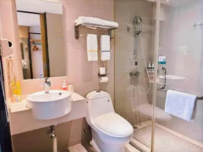 City Comfort Inn Wuhan Jiqing Street Dazhi Road Metro Station - Image 2