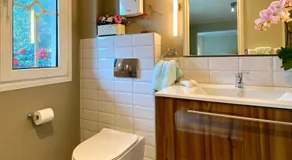 Paneon Apartments - Image 5
