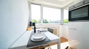 Apartment - Central with kitchen - Balcony - Fair - Image 3