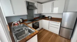 Santa Fe Newlyn-Sleeps 4 - Image 3
