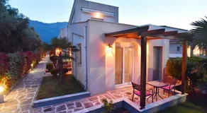 Thalassa Apartments - Image 3