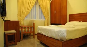 Vettoor Nanas Inn - Image 5