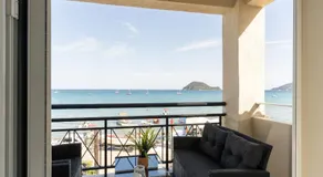 George Beachfront Apartments - Image 2