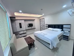 House Of Lord - Image 2