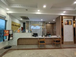Grand City Hotel - Image 2