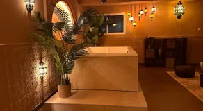 Oasis con Piscina, Spa Privado con Encanto Andalusí y jacuzzi - Image 5