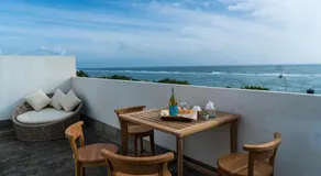 Four Petals Inn - Image 4