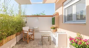 Suncourt Lux Rooms - Image 2