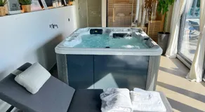 16 Lakes Guesthouse - Image 3