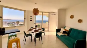 Poetica - Sea View Apartment - Image 2