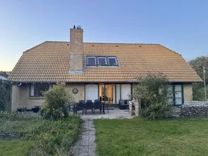 The Sunflower - Huge 240m2 7-bedroom house for many people - Free parking - 15 beds, 2 kitchen & 3 bathrooms - Image 3