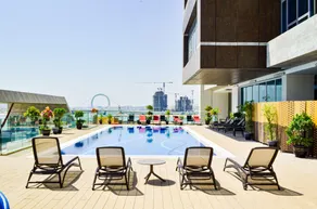 Waterfront Hotel Apartment - Image 2