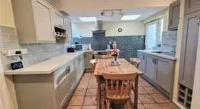 3 Harbord road - Image 4