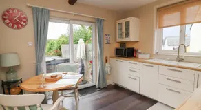 Quay Close Cottage - Image 3