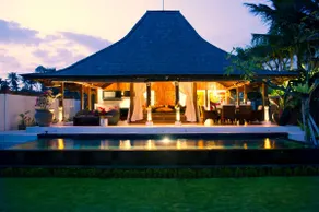 Aventus Beach Grandé Villa - Image 3