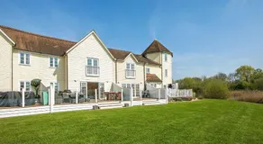 Windrush Lake 87, The Retreat - P - Image 4