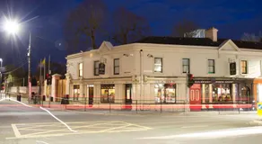 JBs Bar & Guest Accommodation - Image 5