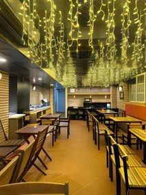 Pavillon Garden Hotel - Image 5