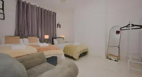 Oakmont Living 2BR flat - Image 2