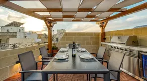 Narcisa - Luxury 3BR Traditional House with Pool, Cinema & Hot Tub - Image 4