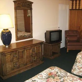 Shasta Lodge - Image 4