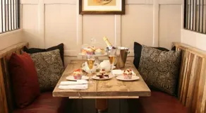 The Swan Hotel, Alresford - Image 3