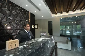 Hotel Cloud 9 - Image 5
