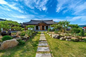 Gyeongju Wadamjung Hanok Pension - Image 2